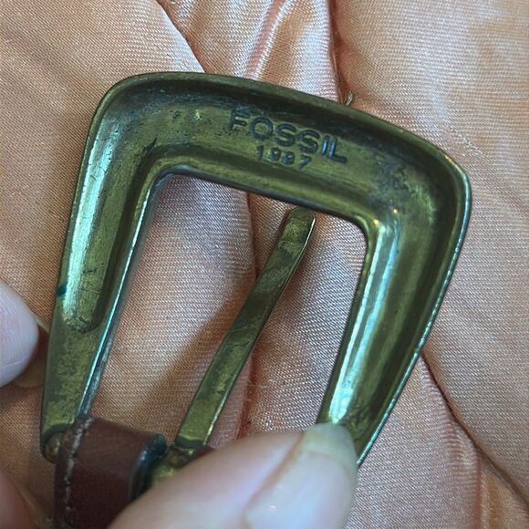 Vintage 1997 Fossil Brown Leather Belt with Gold Buckle & Gold Embellishments - Picture 7 of 10